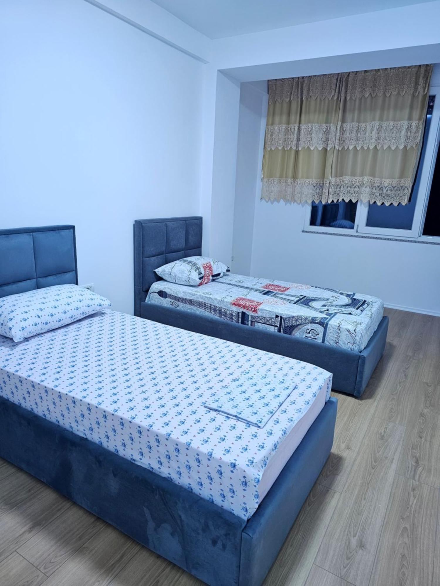Geljus Apartment 2 Tirana Buitenkant foto